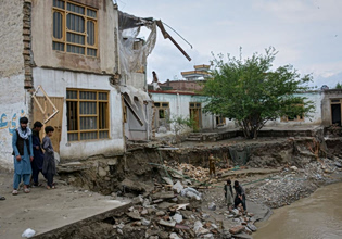 Τουλάχιστον 188 νεκροί εξαιτίας της κακοκαιρίας σε Πακιστάν και Αφγανιστάν