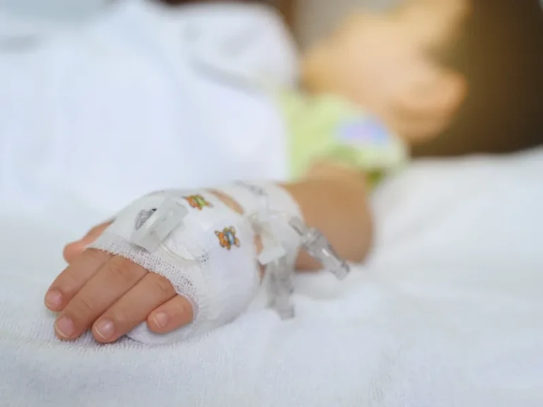 Χανιά: Σε κρίσιμη κατάσταση στο νοσοκομείο 4χρονος μετά από επίθεση μεγαλόσωμου σκύλου