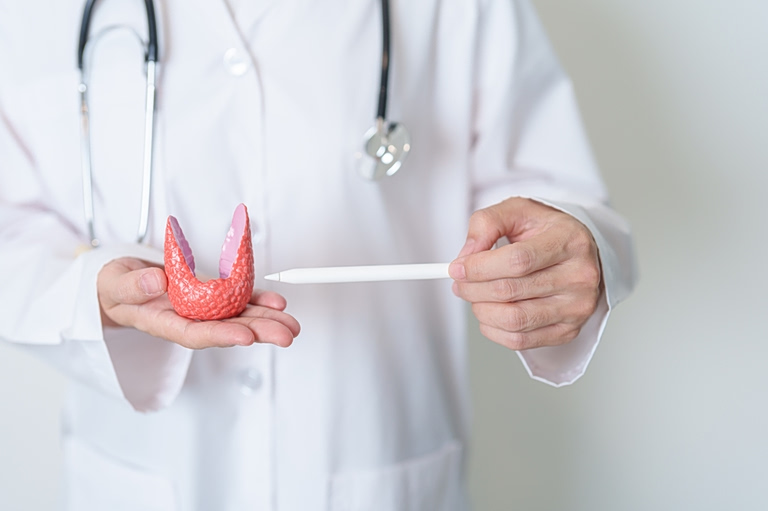 Καρκίνος θυρεοειδούς – από τι εξαρτάται η εξέλιξή του;