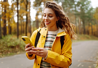 Ελαφριά jackets που φοριούνται από το πρωί μέχρι το βράδυ