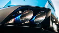 Αυτά είναι τα αξεσουάρ αυτοκινήτου που ίσως σου κοστίσουν ακριβά – Τι απαγορεύεται με τον νέο ΚΟΚ