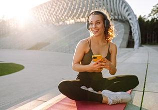 Ασύρματα ακουστικά για προπόνηση: Ο απόλυτος οδηγός για να βρείτε το ιδανικό ζευγάρι