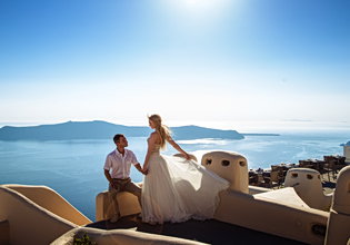 Εως 157.000 ευρώ το μέσο κόστος γάμου στην Ελλάδα – Αποκαλυπτική έρευνα για τα destination weddings