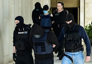 Άγιος Δημήτριος: Διεκόπη για τις 20 Μαΐου η δίκη των τριών 20χρονων που κατηγορούνται για «υπόθαλψη εγκληματία»