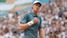 Σπουδαίος Σίνερ: Πήρε τον τίτλο στο Μόντε Κάρλο και επέστρεψε στο Νο.1 (2-0, vid)