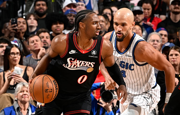 NBA: Πέρασαν στα play offs οι Σίξερς, ανατροπή και «ζωντανοί» με Κάρι οι Γουόριορς (vids)