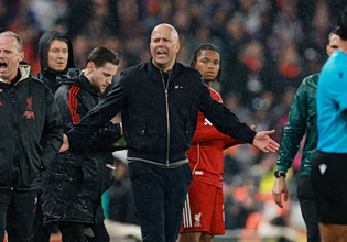 Ο Σλοτ στον κόσμο του: «Η Λίβερπουλ έχει λαμπρό μέλλον» (vid)