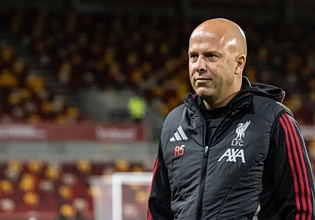 Ο θόρυβος που περιμένει ο Αρνε Σλοτ στη ρεβάνς με την Παρί