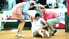 Συμπληρώθηκαν 33 χρόνια από την επίθεση με μαχαίρι στην Μόνικα Σέλες (vid)