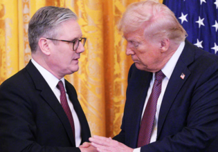 Ο Τραμπ απειλεί με «μεγάλο τελωνειακό δασμό» τη Βρετανία εάν δεν καταργήσει φόρο ψηφιακών υπηρεσιών