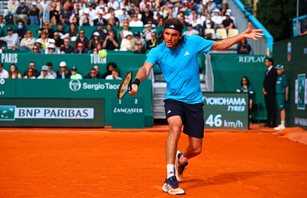 Η πίεση, το ξέσπασμα και ο μοναδικός δρόμος για τον Τσιτσιπά (vids)