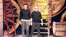 Dolce & Gabbana: Ο Στέφανο Γκαμπάνα παραιτήθηκε από τη θέση του προέδρου