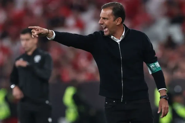 Νέα διάκριση στην Πορτογαλία για τον Συλαϊδόπουλο