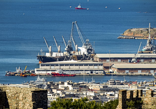 Θεσσαλονίκη: 56χρονος εργαζόμενος τραυματίστηκε στο λιμάνι