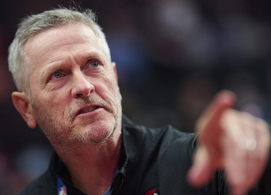 NBA: Ο νέος ιδιοκτήτης των Μπλέιζερς κάνει τέτοιες περικοπές που θα ζήλευε ακόμη και ο… Σκρουτζ!