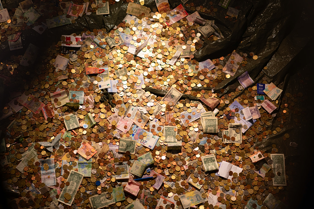 Δισεκατομμυριούχοι: Σπάνε ρεκόρ σε έναν κόσμο φτώχειας – Η ραγδαία αύξηση πλούτου