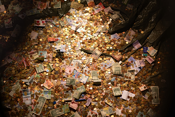 Δισεκατομμυριούχοι: Σπάνε ρεκόρ σε έναν κόσμο φτώχειας – Η ραγδαία αύξηση πλούτου