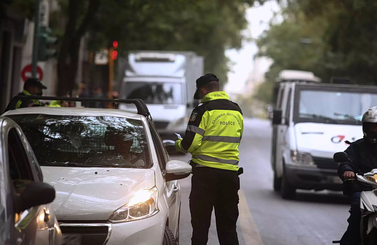 Τροχαία: Πενθήμερο εντατικών ελέγχων στην Αττική – Συνελήφθησαν 20 οδηγοί, οι 10 υπό την επήρεια αλκοόλ