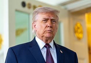 Το ιστορικό των προθεσμιών και των απειλών του Τραμπ για το Ιράν