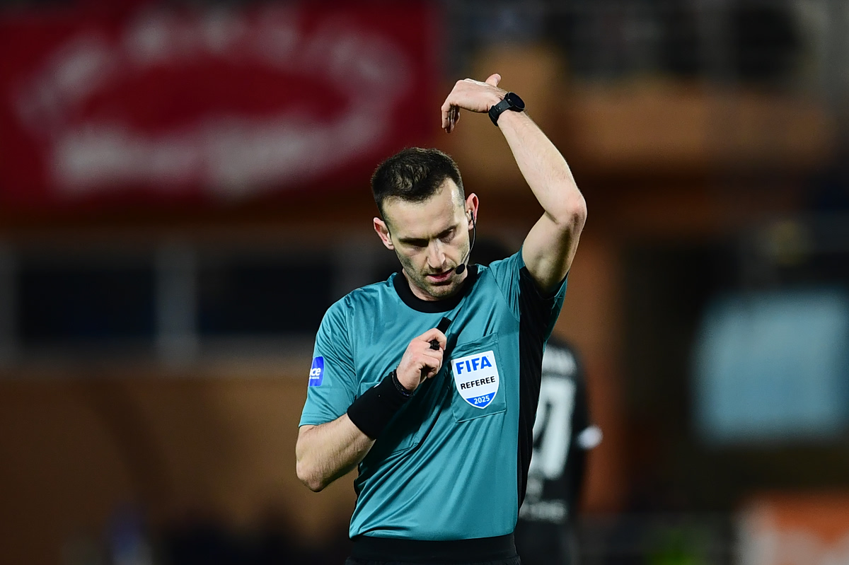 Οι διαιτητές της Super League δεν πήραν τις ίδιες ευκαιρίες