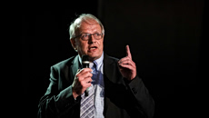 Τσελέντης για σεισμό στην Κρήτη: «Ας αποφύγουμε για λίγο τα μπάνια»