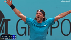 Σπουδαία ανατροπή για τον Τσιτσιπά και πρόκριση στον δεύτερο γύρο της Μαδρίτης