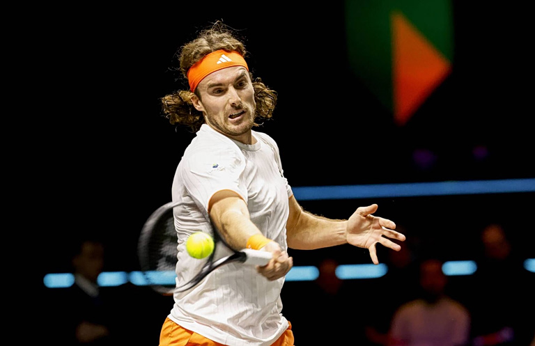 Ελεύθερη πτώση του Τσιτσιπά στην κατάταξη της ATP – Στη χαμηλότερη θέση από το 2018