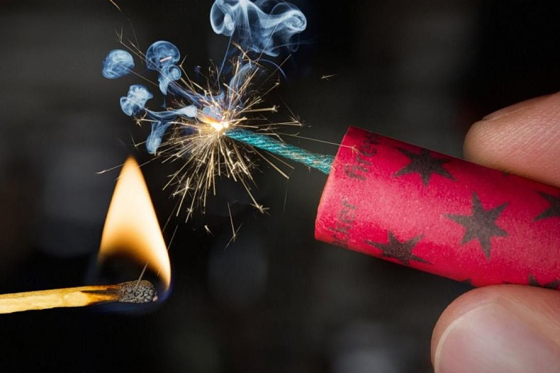 Πάσχα: 100 συλλήψεις για βεγγαλικά και τουλάχιστον 7 τραυματίες – Έχουν κατασχεθεί πάνω από 170.000 είδη πυροτεχνίας