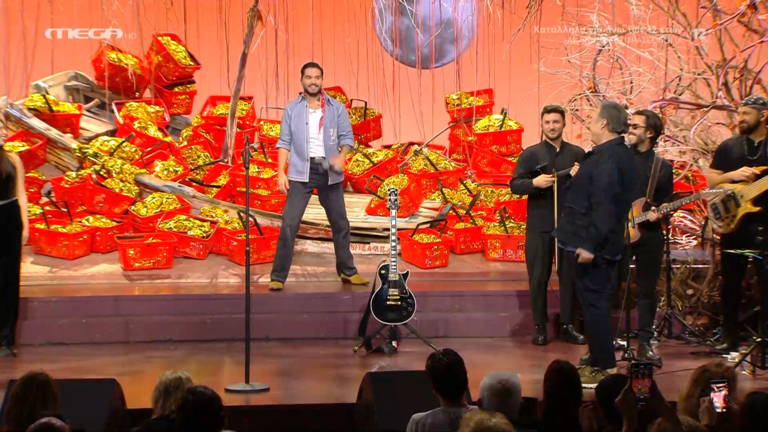 Ο Χρήστος Μάστορας ξεσήκωσε το «Αλ Τσαντίρι Νιούζ» – Η συγκλονιστική αφιέρωση στη Μαρινέλλα