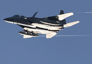 Τραμπ: Οι ΗΠΑ διέσωσαν το δεύτερο μέλος του πληρώματος του F-15 που είχε καταπέσει στο Ιράν