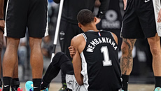 NBA: Ασταμάτητοι οι Σπερς παρά τον τραυματισμό του Γουεμπανιάμα – Νέο τριπλ-νταμπλ του Γιόκιτς