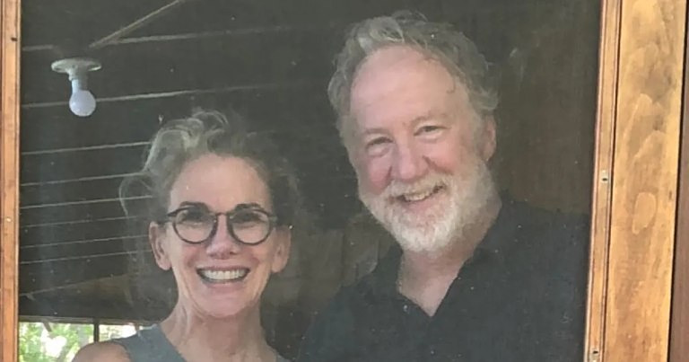 Μελίσα Γκίλμπερτ – Γνώριζε ότι ο σύζυγός της κατηγορούνταν για σεξουαλική κακοποίηση πριν τον γάμο