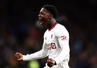 Γιατί ο Πογκμπά έστειλε… προειδοποίηση στον Μέινου για τη Μάντσεστερ Γιουνάιτεντ