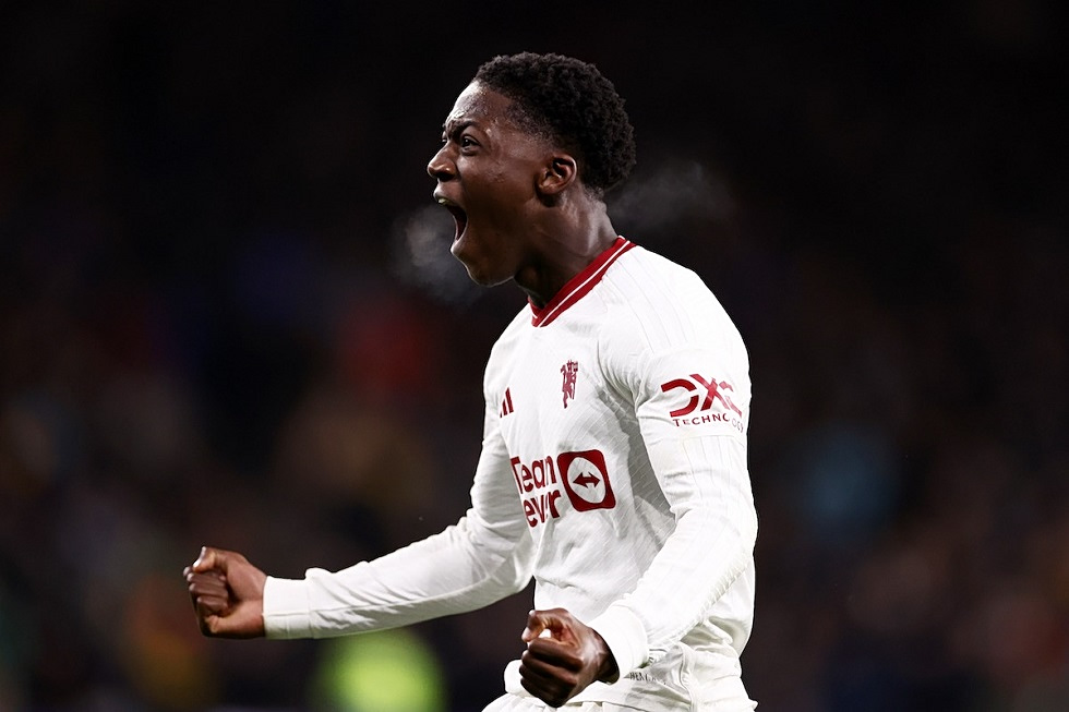 Γιατί ο Πογκμπά έστειλε… προειδοποίηση στον Μέινου για τη Μάντσεστερ Γιουνάιτεντ