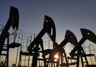 Πετρέλαιο: Υποχωρεί κατά σχεδόν 7% το WTI μετά την παράταση του τελεσιγράφου από τον Τραμπ