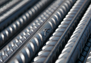 Η Ευρώπη υψώνει «τείχος» στον χάλυβα