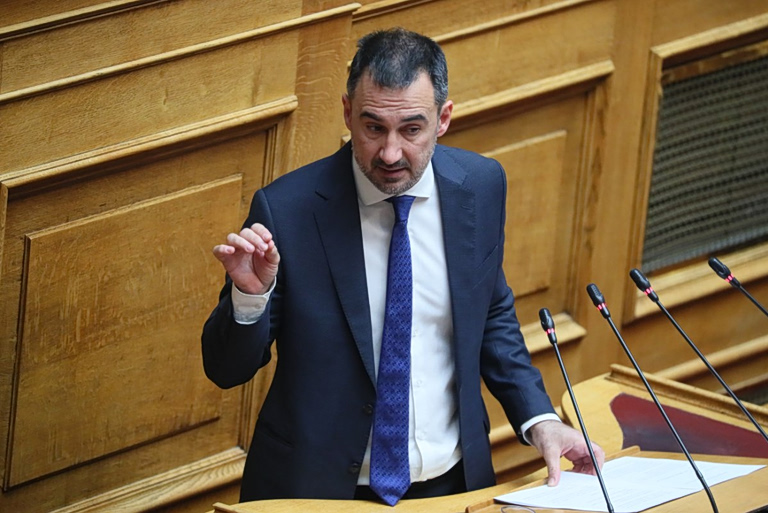 Αλ. Χαρίτσης: Ωδή στο ρουσφέτι στη Βουλή – Η ΝΔ έχει την ευθύνη του πελατειακού κράτους