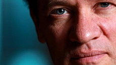 Γιαν Μαρτέλ: Οι ήρωες της Ιλιάδας είναι οι Γκέιτς και οι Έπσταϊν της εποχής που τσακώνονται μεταξύ τους