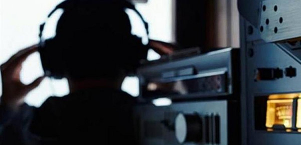 «Πώς αγοράσατε το Predator;» – Πυρά της αντιπολίτευσης μετά τις αποκαλύψεις για κρατική χρηματοδότηση της Intellexa