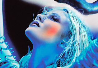 Ζάρα Λάρσον: Ένα αστείο για την άμβλωση της κόστισε 3 εκατομμύρια δολάρια – «Ok, losers»