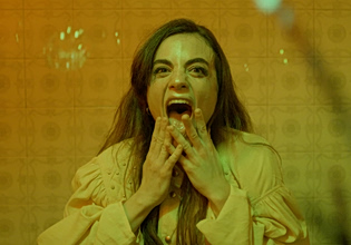 «Γάτες με φράντζες»: Μια διαφορετική performance στο Red Jasper Cabaret Theatre