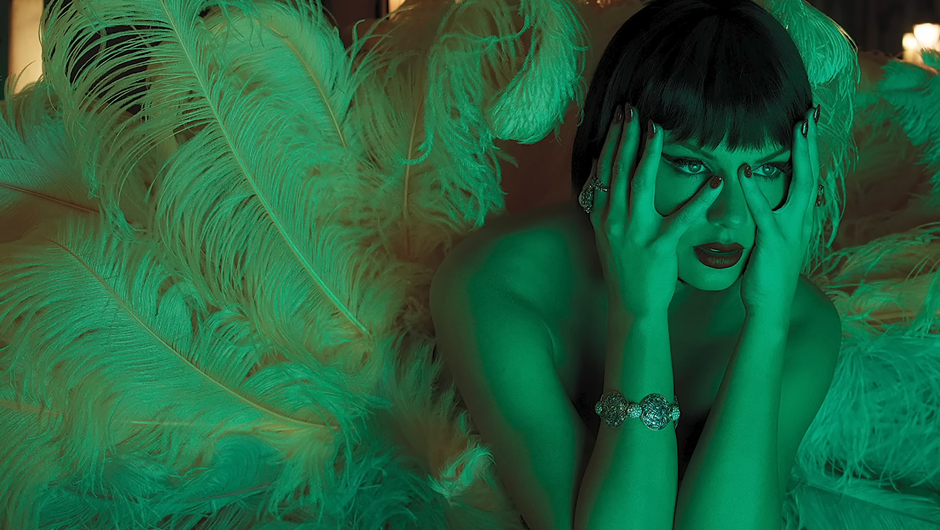 Τέιλορ Σουίφτ: Βίντεο-φόρος τιμής στην Ελίζαμπεθ Τέιλορ