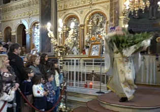 Χίος: Εντυπωσιακή η Πρώτη Ανάσταση στη Χίο από τον «ιπτάμενο ιερέα»