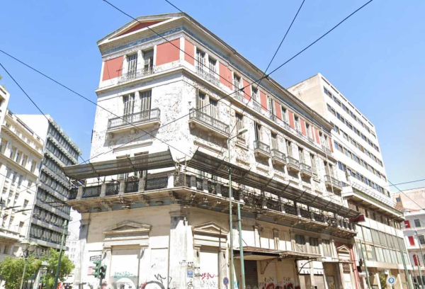 Ακίνητα: Σε «κλοιό» οι ιδιοκτήτες διατηρητέων κτιρίων