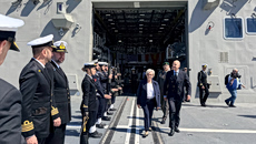 Δένδιας: Με την Κατρίν Βοτρέν συζητήσαμε τρόπους περαιτέρω σύσφιξης των άριστων αμυντικών μας σχέσεων