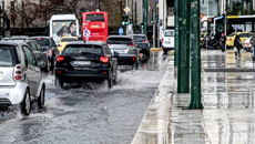 Κίνηση στους δρόμους: Χάος στην Αττική λόγω της κακοκαιρίας – Στο «κόκκινο» ο Κηφισός