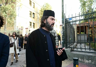 Κιβωτός του κόσμου: Κεκλεισμένων των θυρών η δίκη για τον πατέρα Αντώνιο για τις καταγγελίες ασέλγειας σε βάρος του