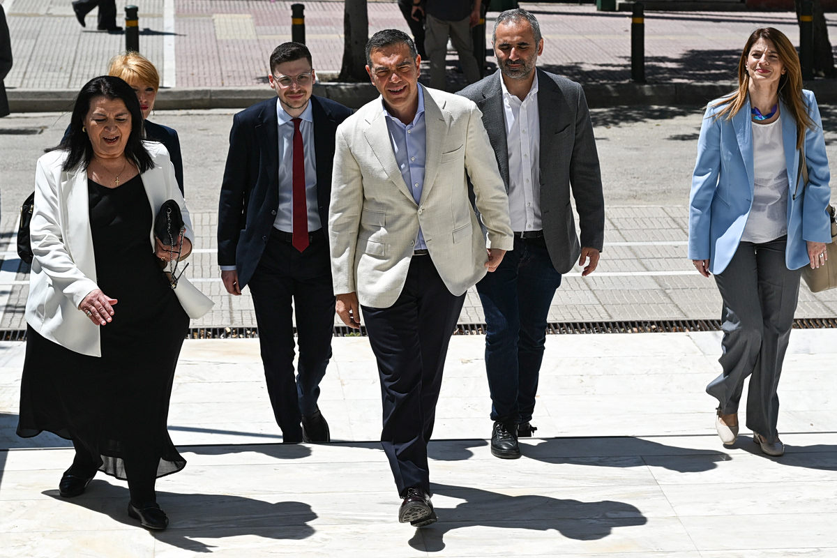 Στον Άρειο Πάγο ο Τσίπρας: Κατέθεσε την ιδρυτική διακήρυξη της ΕΛΑΣ – «Φιλοδοξούμε να είμαστε χρήσιμοι στην κοινωνία»