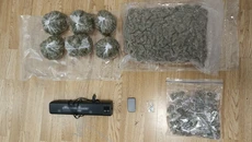 Συνελήφθη 19χρονος που διακινούσε ναρκωτικά σε Αιγάλεω και Αγία Βαρβάρα