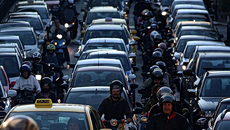 Αυξημένη κίνηση στους δρόμους της Αττικής – Πού εντοπίζονται τα μεγαλύτερα προβλήματα